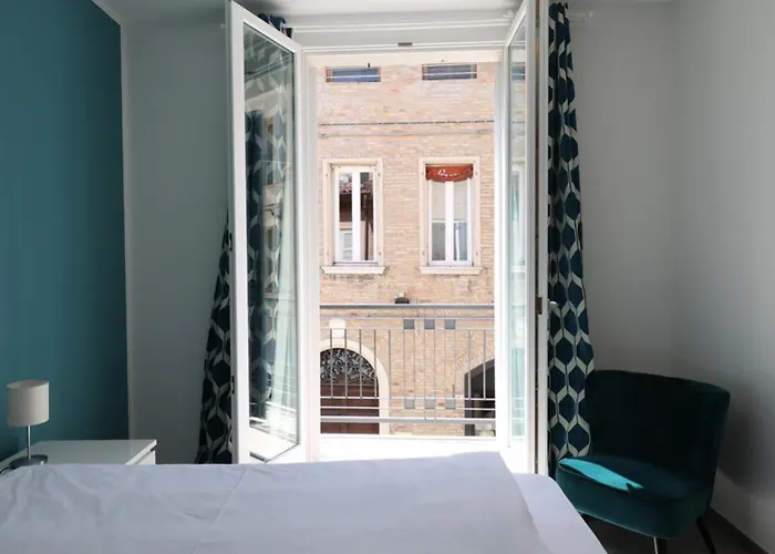 Domus Silvana Apartments